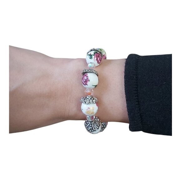 7 Inch Rose Ceramic & Czech AB Crystal Bead Bracelet - Metal Cap Flower Spacers - Picture 2 of 4